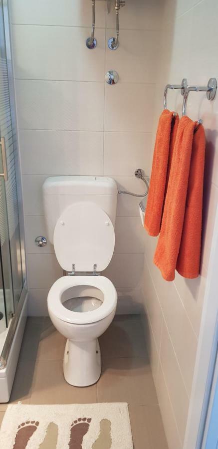 Ferienwohnung Orhideja Osijek Exterior foto